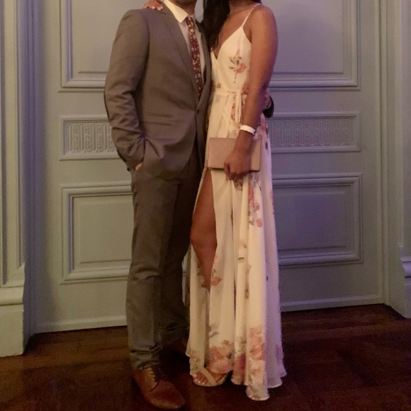 Lulu’s cream floral print wrap maxi dress - Picture 5 of 6